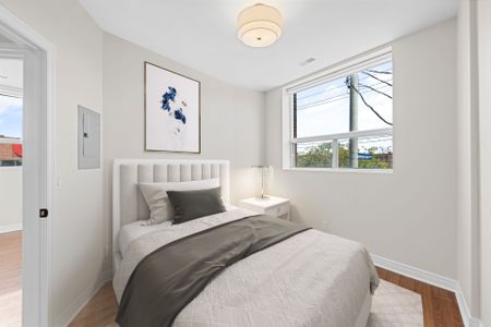 For Lease - 3635 Dundas Street Unit# 1, Toronto, Ontario - Photo 3