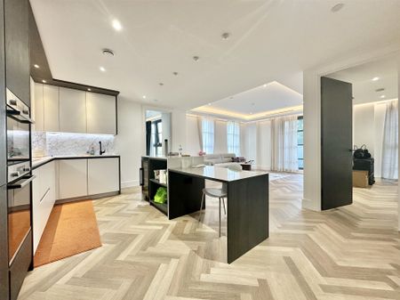 Brigade Mews, London - Photo 3