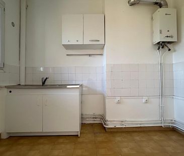 Location Appartement 2 pièces 36m² ST NAZAIRE 44600 - Photo 4