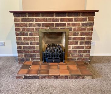2 bedroom semi-detached bungalow to rent - Photo 1