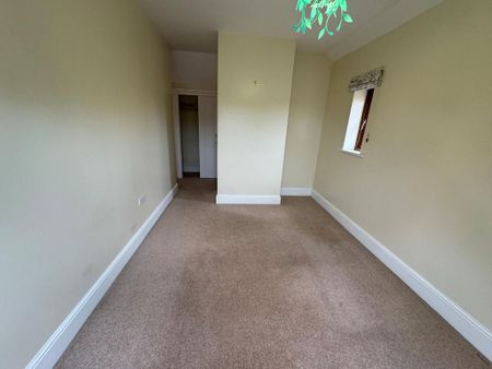 4 bedroom house to rent - Photo 2
