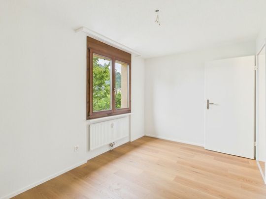 neu sanierte 4.5 Zimmer-Wohnung mit Balkon - Foto 1