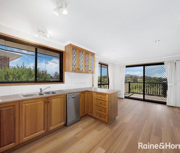 Large Family Home - Photo 5