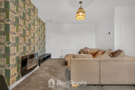 2 bed flat to rent in Kirkby Road, Hemsworth, Pontefract, West Yorkshire, WF9 - Photo 2