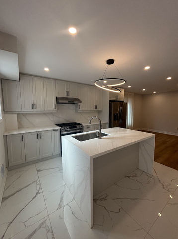 For Lease - 327 Sussex Avenue Unit# Upper, Richmond Hill, Ontario - Photo 2