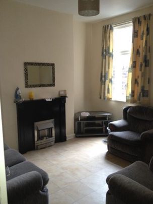 5 Bed - Picton Road, Wavertree, Liverpool 15 - Photo 1