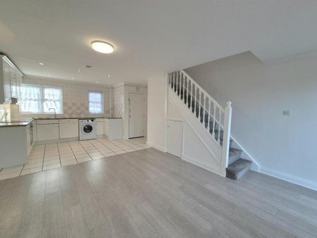 1 bedroom terraced house to rent - Photo 4