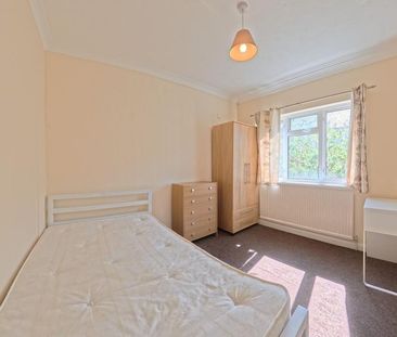 5 bedroom terraced house to rent - Photo 3