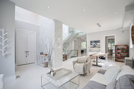 For Lease - 263 East Avenue, Toronto, Ontario - Photo 5