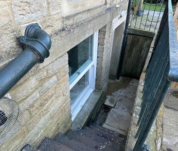 TWO BEDROOM FLAT - Photo 1