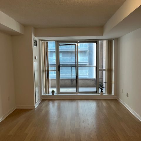 For Lease - 925 Bay Street Unit# 505, Toronto, Ontario - Photo 1