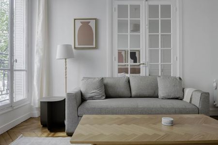 Location Appartement 3 pièces Meublé 66m² PARIS 17ème - Photo 3