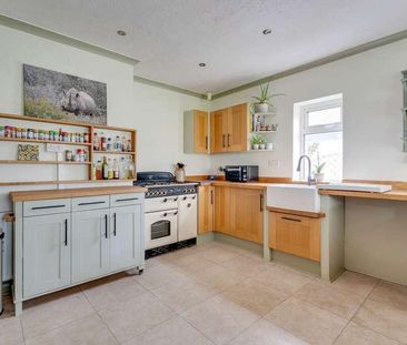 Clare, Sudbury, Suffolk, CO10 - Photo 5