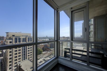 650 Rue Notre-Dame Ouest apartment — Montréal, QC (2-Bedroom) - 2 Bedroom - Photo 2