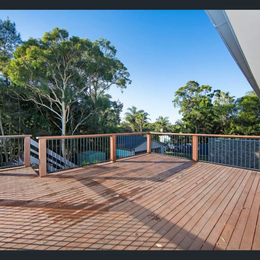 Modern Family Home in Peaceful Coastal Setting. - Photo 1