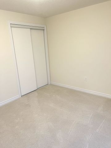 For Lease - 131 Sanders Road, Erin, Ontario - Photo 2