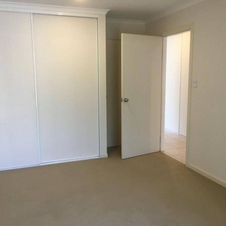 Modern Two Bedroom Villa - Photo 4