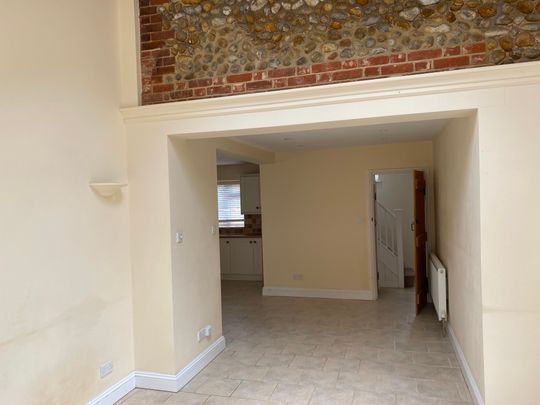 3 Bed House To Let in Centre of Holt - Photo 1