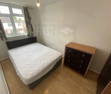 4 bedroom semi-detached house to rent - Photo 6