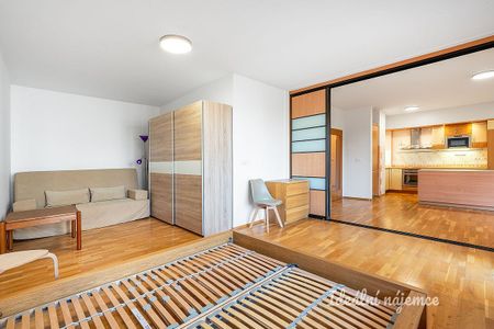 Pronájem bytu 2+kk 69 m² - Фото 4