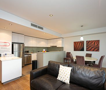 3 bedrooms, 2 bathrooms, 3 toilets - Photo 1