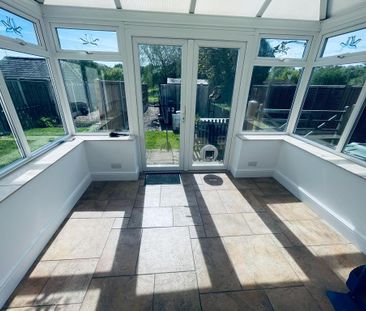 2 bedroom terraced house to rent - Photo 4