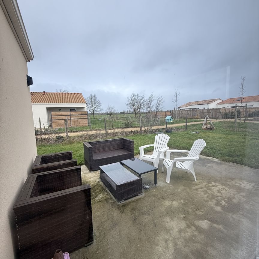 Location Maison 4 pièces 104m² ST PHILBERT DE BOUAINE 85660 - Photo 1