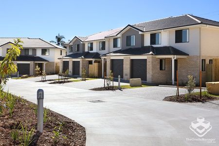 Fully Air Conditioned Townhouse - Photo 3