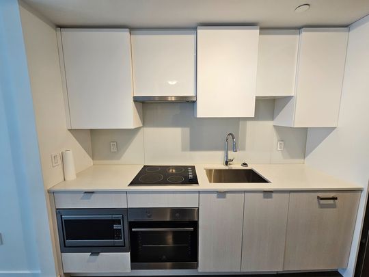 For Lease - 99 Broadway Avenue Unit# 3307, Toronto, Ontario - Photo 1