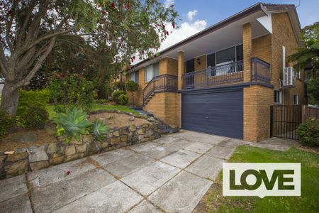 43 Granada Avenue, Macquarie Hills, NSW, 2285 - Photo 4