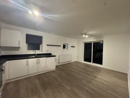 2 bedroom apartment to rent - Photo 3