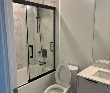 For Lease - 202 Burnhamthorpe Road Unit# 203, Mississauga, Ontario - Photo 4