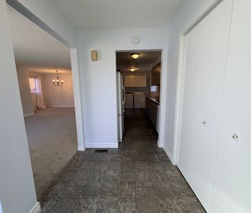 East Barrie: 3+1 Detached Home, Buchanan St. - Photo 1