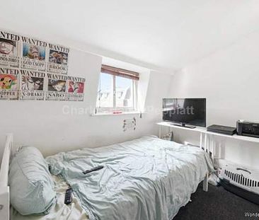 3 bedroom property to rent in London - Photo 4