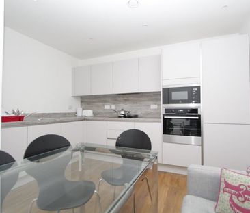 Room in a Shared Flat, Nyland Court, SE8 - Photo 6