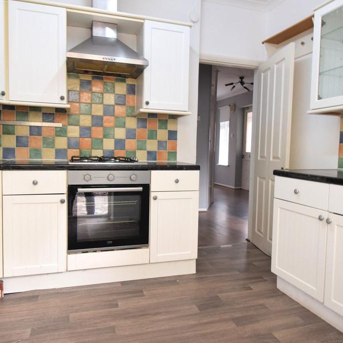 2 bedroom detached bungalow to rent - Photo 1