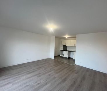 Location Appartement 3 pièces 64m² NANTEUIL LES MEAUX 77100 - Photo 3