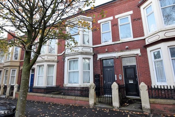 1 bedroom ground floor flat to rent - Photo 1