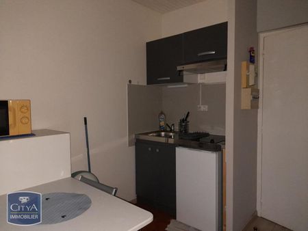 Location Appartement 1 pièce 17m² VILLENEUVE SUR LOT 47300 - Photo 2