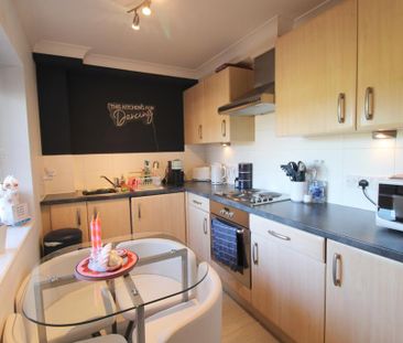 Studio to rent - Photo 2