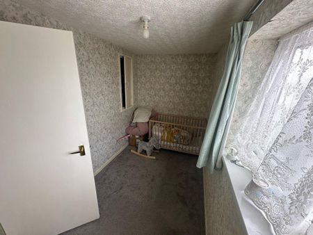 4 bedroom terraced house to rent - Photo 2