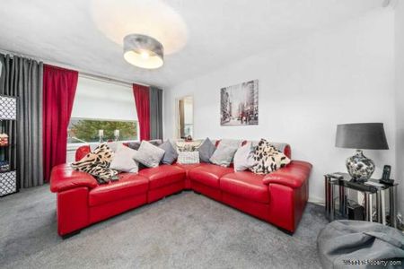 3 bedroom property to rent in Glasgow - Photo 5