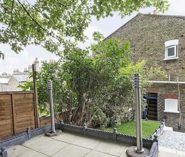 2 Bed Flat, Steele Road, N17 - Photo 6
