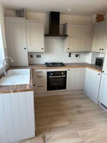 Studio Flat, Fenman Gardens, IG3 - Photo 3