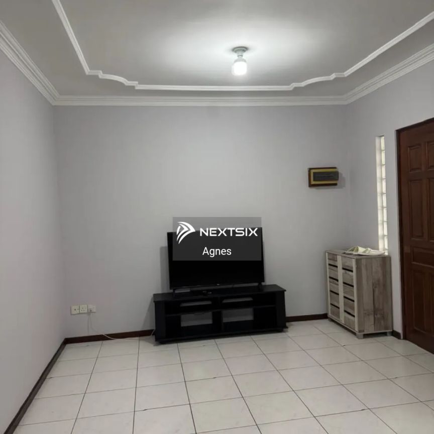 JALAN SONG DOUBLE STOREY HOUSE - Photo 1