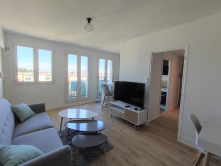 Appartement / Location - Photo 2