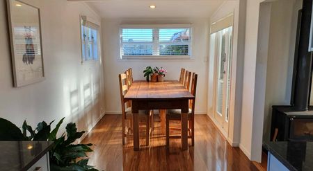 Four bedroom Cul-de-sac cottage - Photo 2