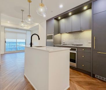 Stylish West Springs Living At Gateway West | Underground Parking |... - Photo 6