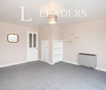 2 bedroom maisonette to rent Oaklands, Oakhill Road, RH13 - Photo 2