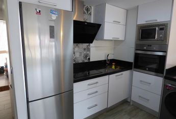 One-bedroom apartment for rent with parking and sea views – Albufereta, Alicante